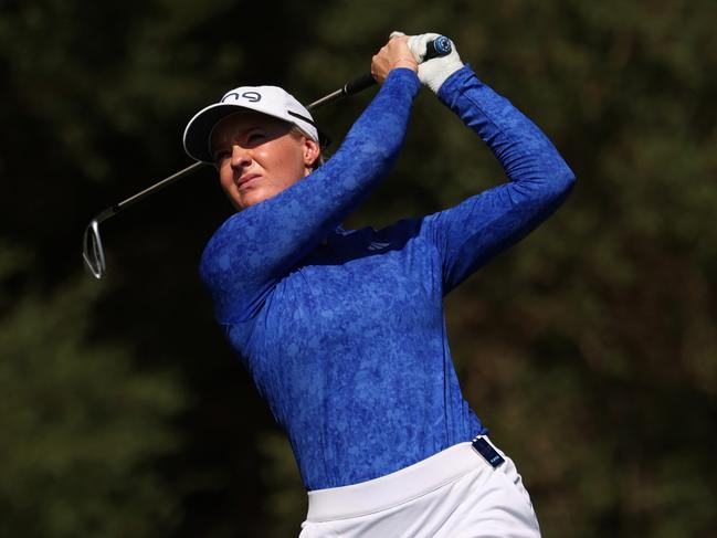 SYDNEY, AUSTRALIA - DECEMBER 01: Cassie Porter of Australia tees off on the 16th hole during the ISPS HANDA Australian Open at The Lakes Golf Club on December 01, 2023 in Sydney, Australia. (Photo by Matt King/Getty Images)