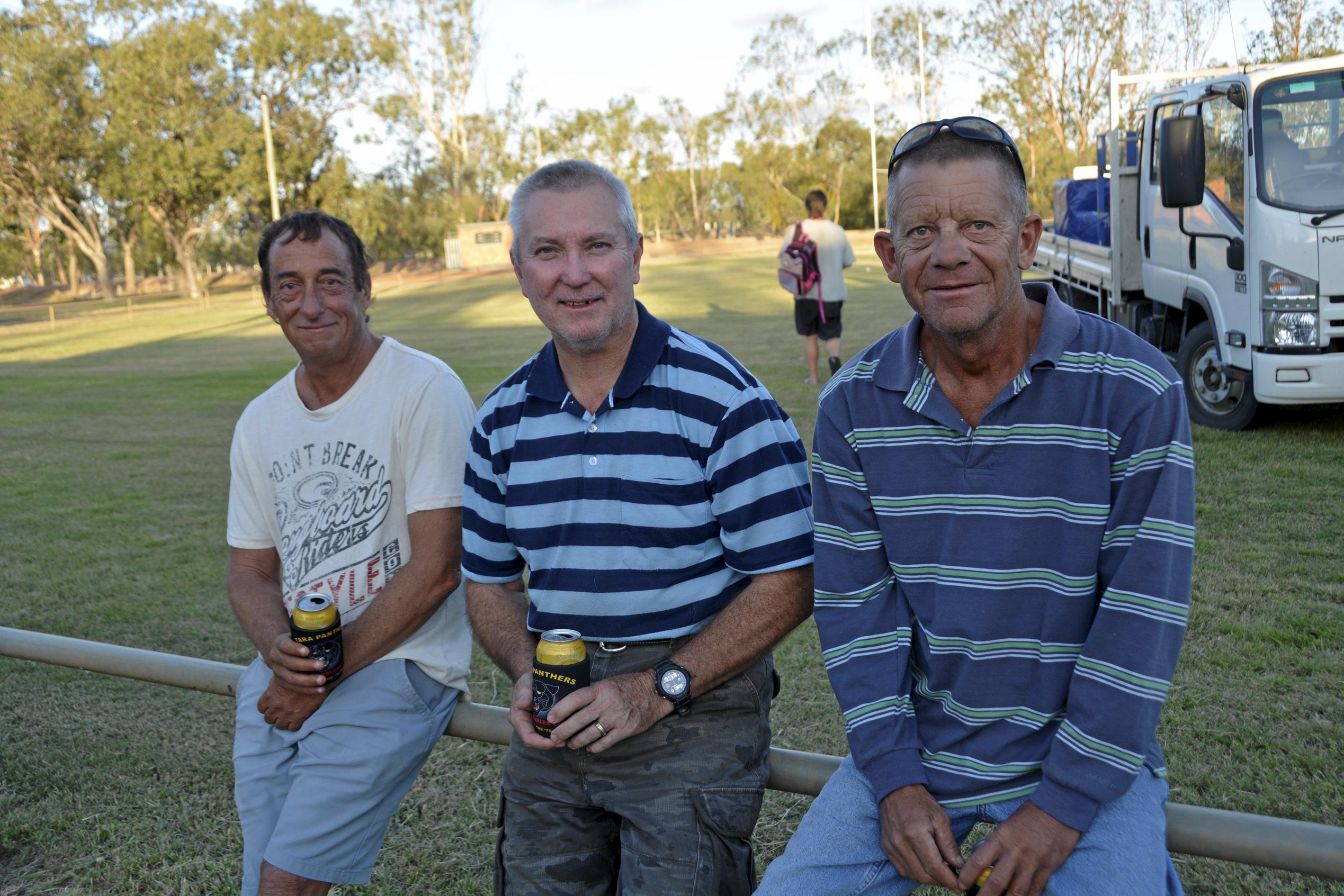 Wayne Venz, Wayne McDonnell and John Stapleton catch up at the Tara Christmas Carnival 081218. Picture: Eloise Quinlivan