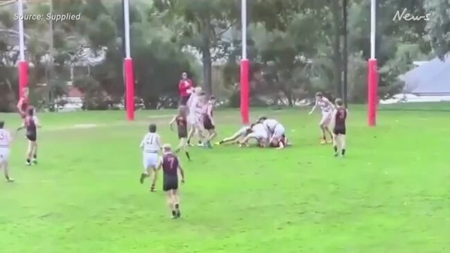 Rostrevor defeats Prince Alfred College on the siren