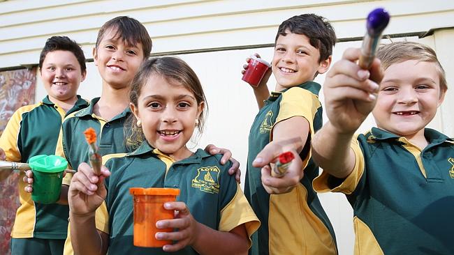 Brisbane primary school students brush off racist graffiti and plan to ...