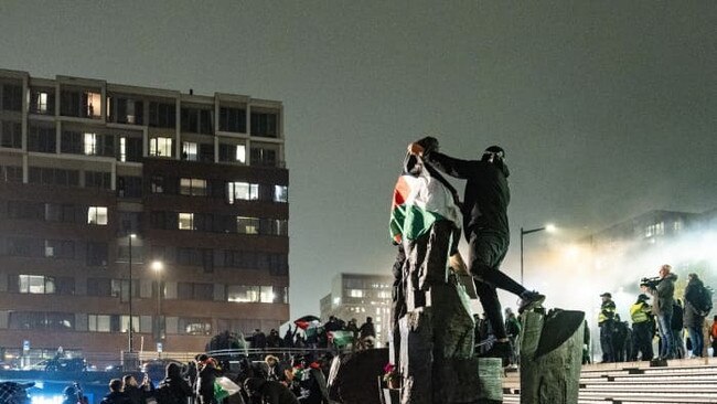 A pro-Palestinian demonstration in an Amsterdam square before the soccer game. Picture: Jeroen Jumelet/AFP/Getty Images