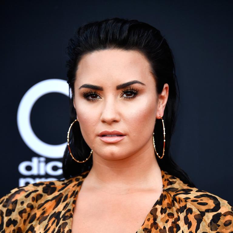 Demi Lovato Covers Up Lip Print Tattoo With New Rose Ink- PopStarTats