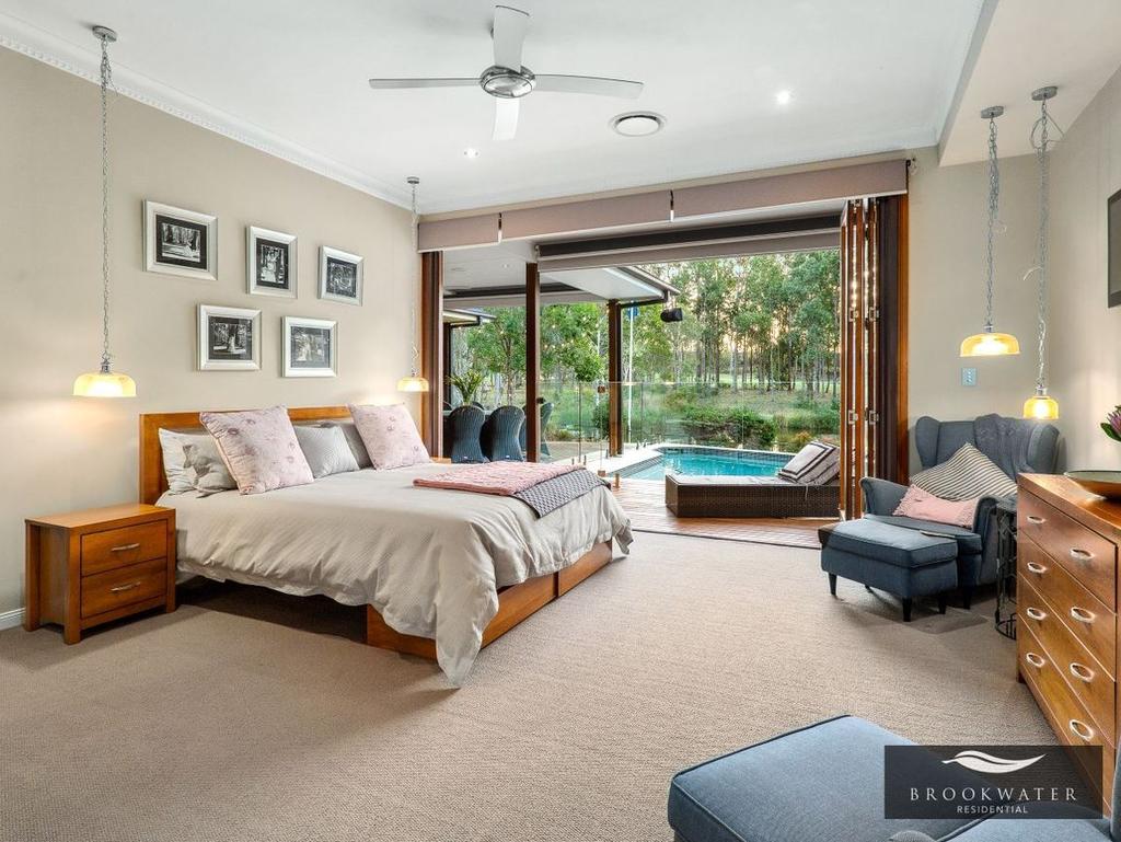 68-72 Oakview Circuit, Brookwater.