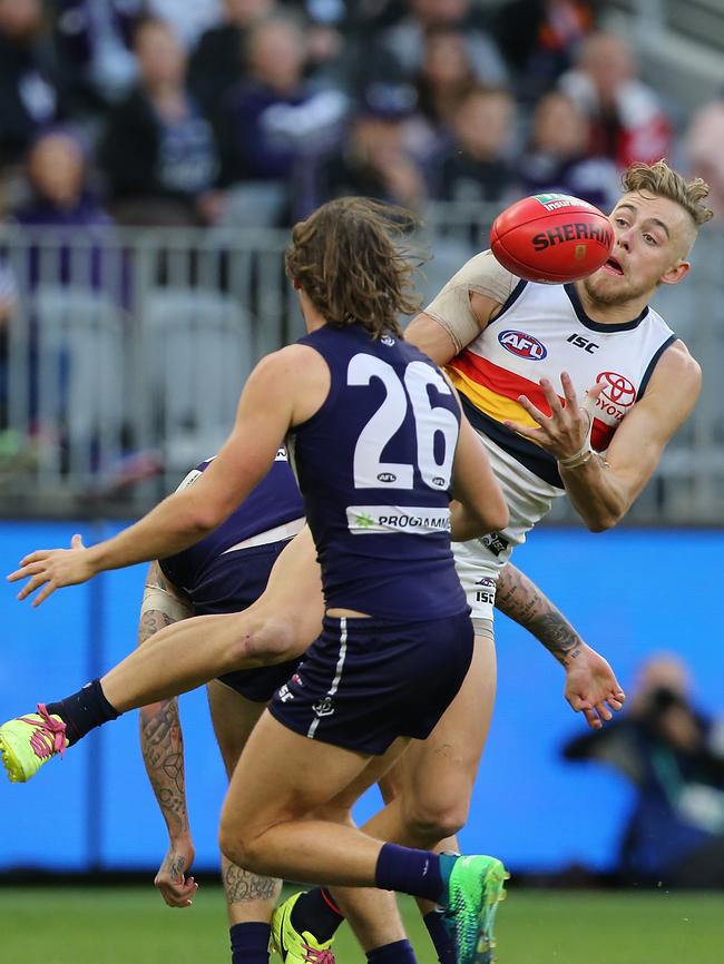 The grab, which resulted in the first goal of the last quarter, was one of few highlights for the Crows in the second half. Picture: Paul Kane/Getty Images