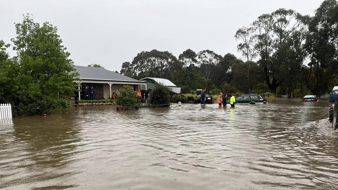 Victoria SES defended online after flooded resident said they are not ...