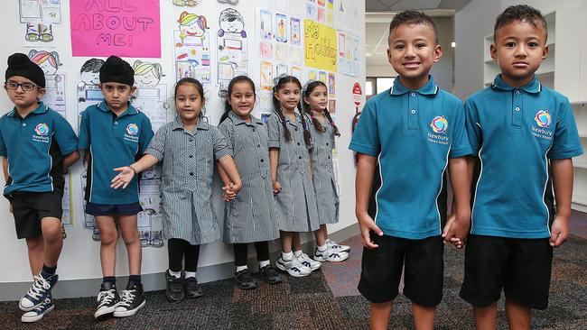 Newbury Primary Schools Four Sets Of Twins Start Prep Herald Sun