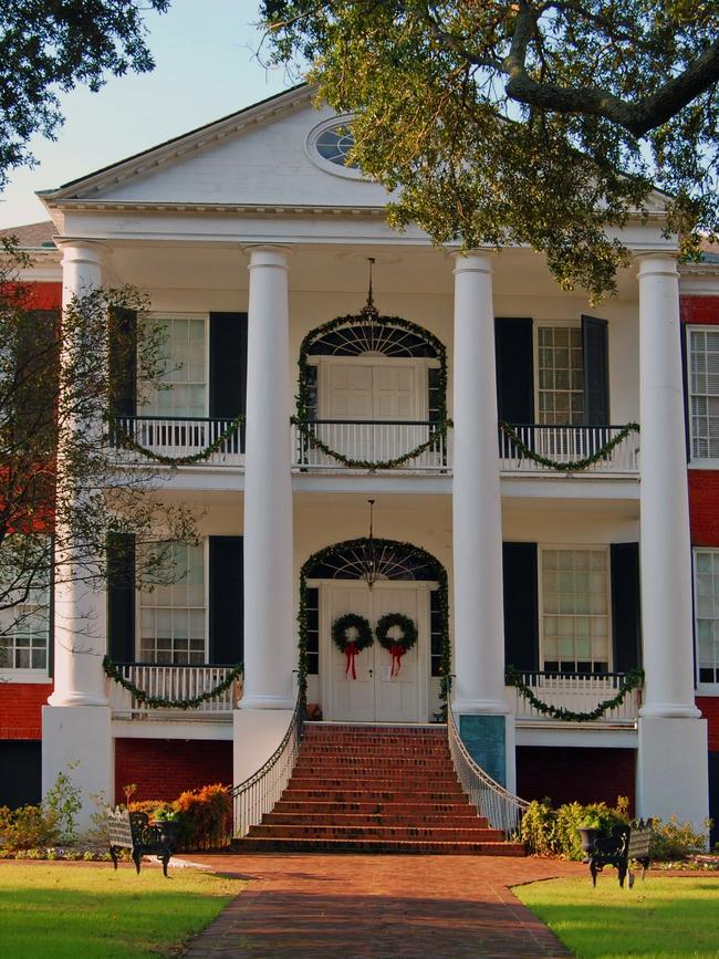 The elegant Rosalie Mansion in Natchez.