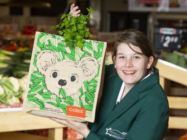 Coles Group new bag design. Alyssa Brooker at Coles, Beenleigh. 30.07.2020 Picture: Renae Droop/RDW Photography