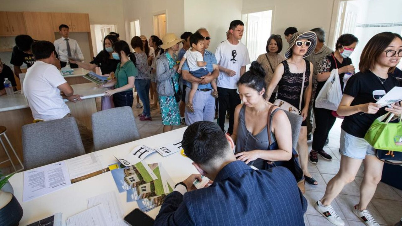 Large crowds inspecting rental homes has become common across the nation. Photo: Julian Andrews.