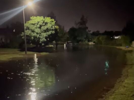Flooding captured on Anthony Street in Mildura. Video: Jason Richards.