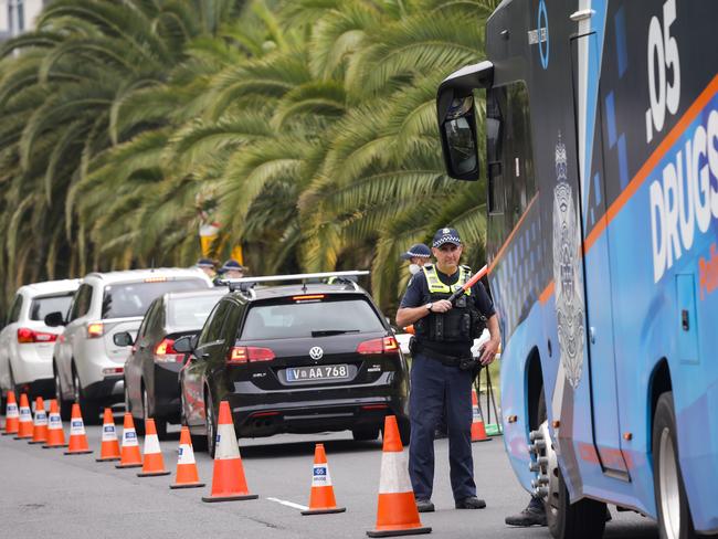 MELBOURNE, AUSTRALIA - NewsWire Photos DECEMBER 23, 2022 : Victoria Police pull over drivers at a roadside drug and alcohol testing site in Southbank, as part of Operation Roadwise in the lead up to Christmas. Picture NCA NewsWire / Ian Currie