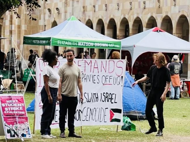 Image of Elizabeth watson Brown tent at UQ