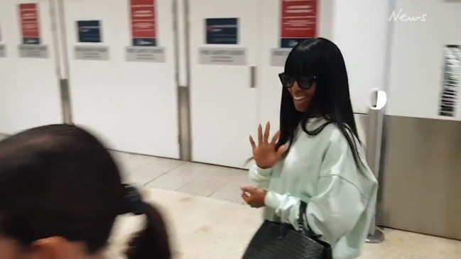 Kelly Rowland arrives at Sydney Airport