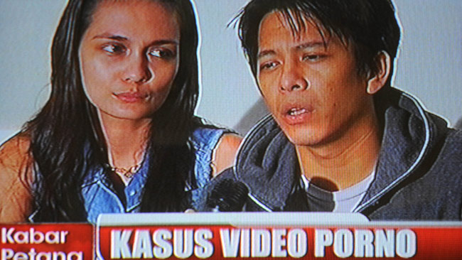 Xxxvidio Luna Maya Aril - Celeb sex tape scandal rocks web | Daily Telegraph