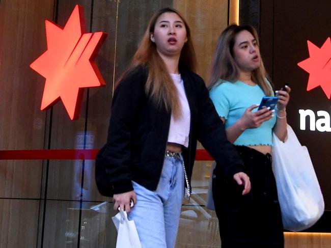 Banks ‘shut door’ on record low rates