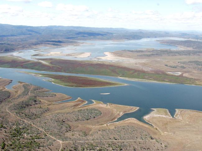 Water level at Wivenhoe Dam...  MM392770