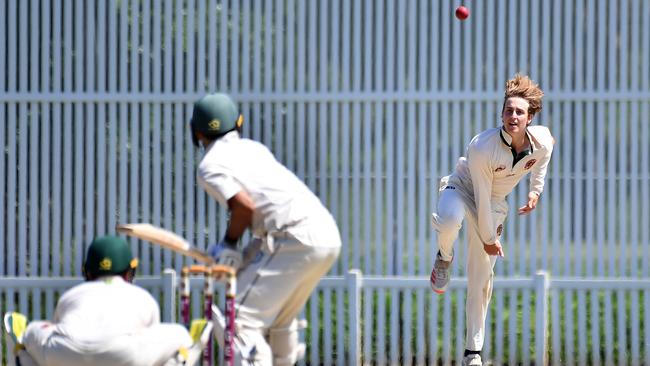 Redlands bowler Jack Sinfield.. Picture, John Gass