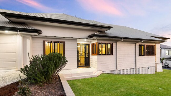 34 Brinawa St, Camp Hill goes to auction at 11am.