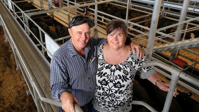 Buyers Dev and Thaya Carman from Berngama were part of the action at Wodonga this week. Picture: Yuri Kouzmin