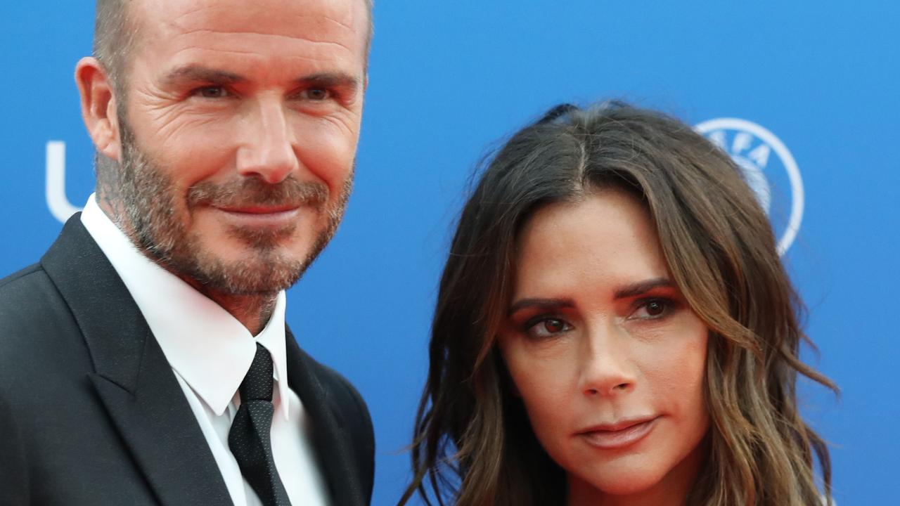 Always posh✨#VictoriaBeckham revealed that her decision to remove