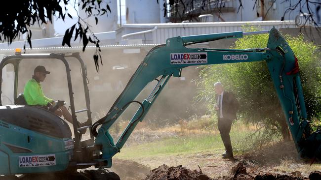 SA Police Superintendent Des Bray supervises the dig. Picture: Dylan Coker