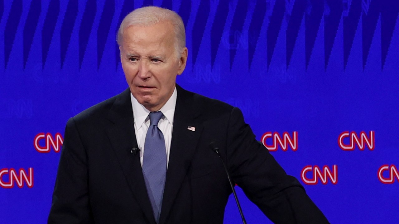 “Non so davvero cosa abbia detto”: cinque grandi e imbarazzanti flop del nervoso Joe Biden scatenano il ridicolo online mentre Donald Trump lancia colpi offensivi