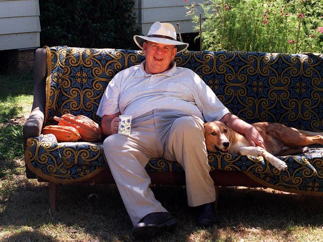 Poet Les Murray at his northern NSW home after winning the T.S Eliot Prize for outstanding poetry in 1997. Picture:  Chris Pavlich