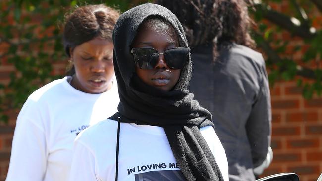 Asyai Luk at her sister Anong Luk’s funeral.