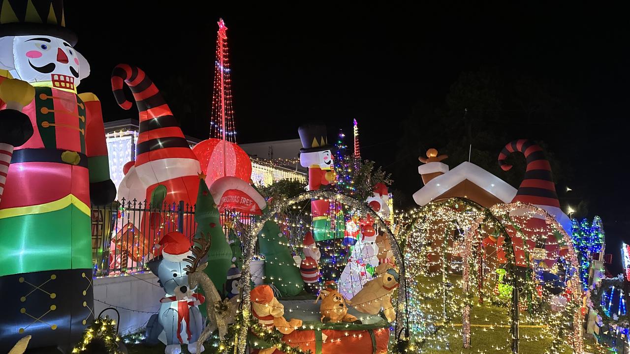 Melas family’s three decade Christmas tradition lights up Stuart Park ...