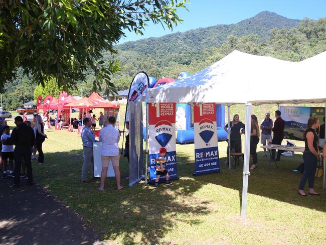 A  family event was held in Edmonton at the weekend to launch the release of residential lots in the Sugarworld Estate. Picture: Peter Carruthers