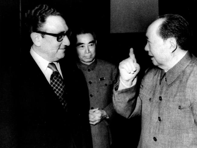 Presidential envoy Dr Henry Kissinger (L) meets with Communist China's Chairman Mao Tse-tung (Zedong) (R) and Prem Chou En-lai (Zhou Enlai) 17 Feb 1973 in Chungnanhai, China Headshot visit