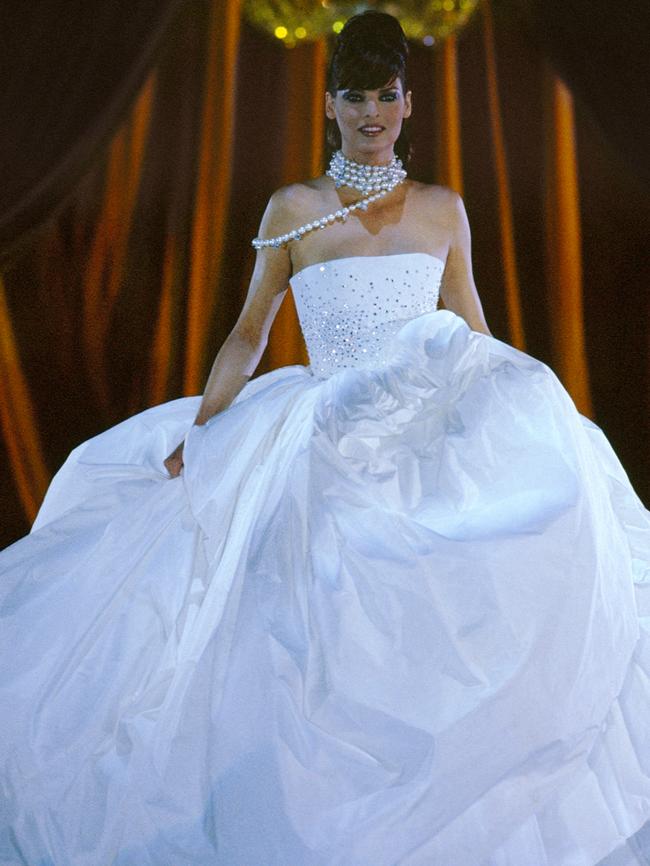 Linda Evangelista shows an Alex Perry dress during the 1997 Australian Fashion Week in Sydney.