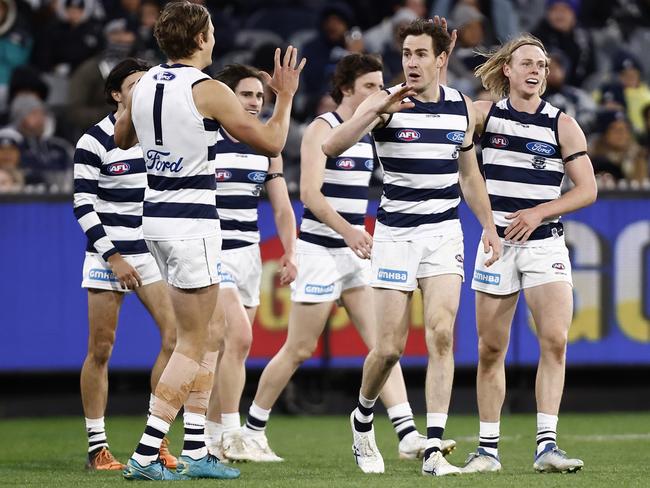 Geelong’s ability to put the Blues under consistent pressure in the contest meant Carlton’s midfielders had to rely on handballing more often than usual. Picture: Darrian Traynor