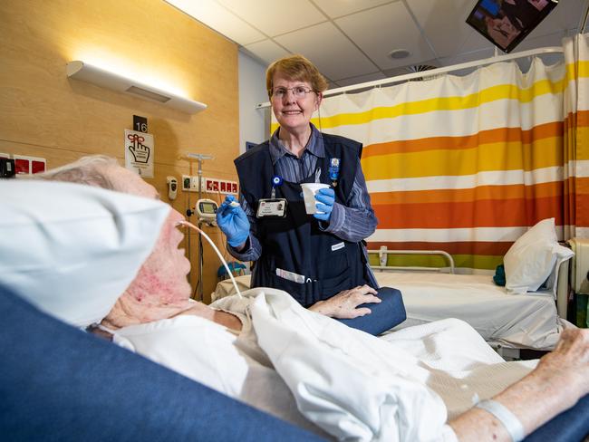 DoSomething Day 2018.Pictures taken on 25th July 2018 at Royal North Shore Hospital of volunteer feeder Chris Oberle from Wollstonecraft feeding a patient their lunch. (AAP Image / Julian Andrews).