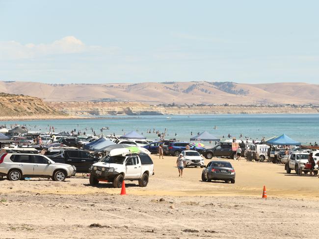 Moana Beach is packed with cars on a hot summers day. Picture: Dean Martin
