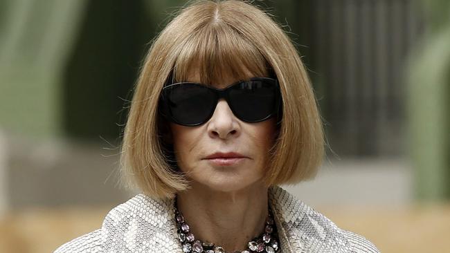 Editor-in-chief of American Vogue Anna Wintour arrives at German designer Karl Lagerfeld's Haute Couture Fall/Winter 2014-2015 fashion show for French fashion house Chanel in Paris July 8, 2014. REUTERS/Benoit Tessier (FRANCE - Tags: FASHION ENTERTAINMENT)