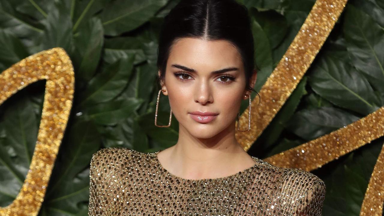 Kendall Jenner: Supermodel wears revealing dress at British Fashion ...