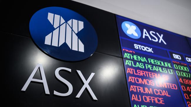 The Australian share market has edged higher in early trade this morning, extending its gains following on from its biggest one-day rise in more than 40 years. Picture: AAP