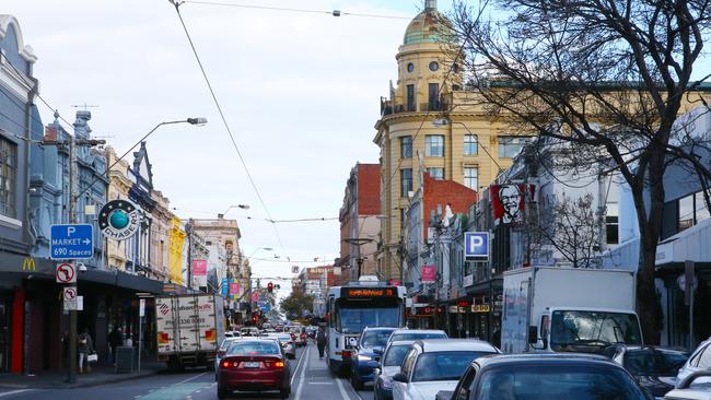 Police believe drug gangs have targeted the Chapel St area. Picture: David Crosling