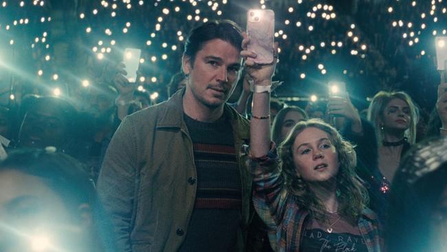 Josh Hartnett and Aussie actor Ariel Donoghue star in new film Trap. Josh plays dad Cooper, who takes his teenage daughter (Donoghue) to a pop concert, only to discover, it’s an elaborate trap set up to catch a serial killer. In cinemas August 8.