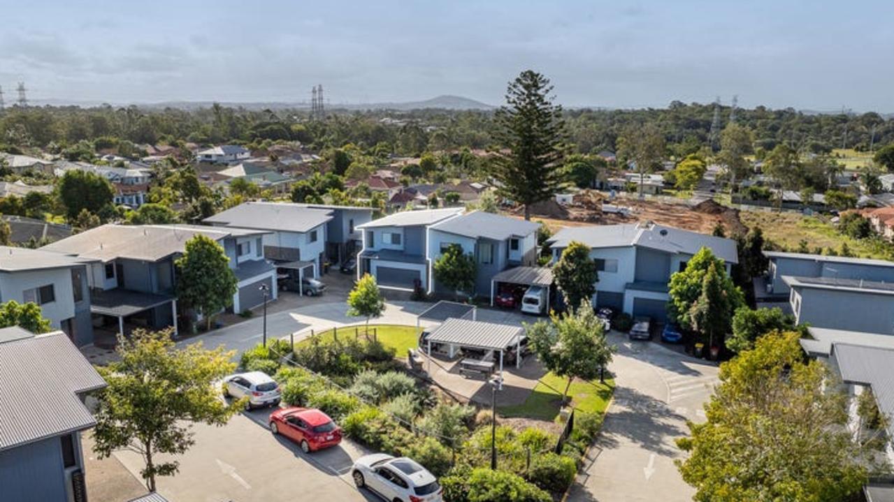 The couple bought a townhouse at Kuraby for $680,000