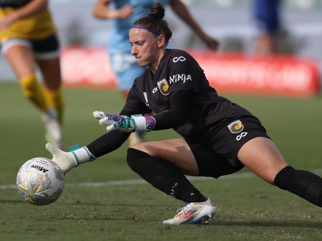 Sarah Langman makes one of her many saves during the season. Picture: Scott Gardiner/Getty Images