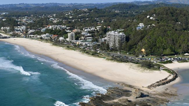 Gotta check out Currumbin Beach right? (AAP Image/Dave Hunt)