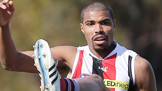 St Kilda FC training, Seaford. St Kilda's American player Jason Holmes, who is a chance to make his AFL debut this weekend. Picture Yuri Kouzmin