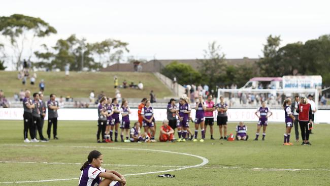 SYDNEY, AUSTRALIA — FEBRUARY 16: Sam Kerr of the Glory looks dejected after the W-League Grand Final match between Sydney FC and Perth Glory at Netsrata Jubilee Oval on February 16, 2019 in Sydney, Australia. (Photo by Ryan Pierse/Getty Images)