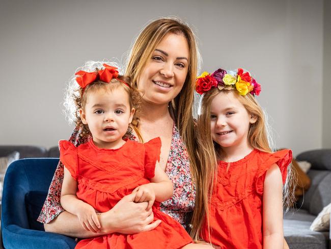 Case study for a story on new research by Melbourne University which found mums who are induced at 39 weeks have better health outcomes than mums who give birth at 40 weeks or later. Shani Martin with her daughters Sasha (1) and Aria (5). Picture: Jake Nowakowski