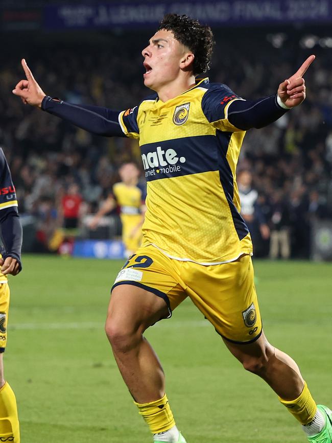 18yo Miguel Di Pizio scored the match winner. Photo by Mark Metcalfe/Getty Images