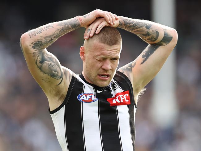 MELBOURNE . 20/08/2022. AFL. Round 23. Carlton vs Collingwood at the MCG.   Jordan De Goey of the Magpies after getting a poke in the eye during the 1st qtr.    . Picture: Michael Klein