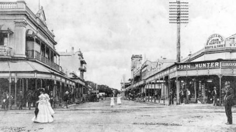 Corner of Kent and Bazaar Streets, Maryborough, 1885. Looking towards the Post Office, this scene captures the heart of Maryborough’s town centre. Source: Moreton Bay &amp; More