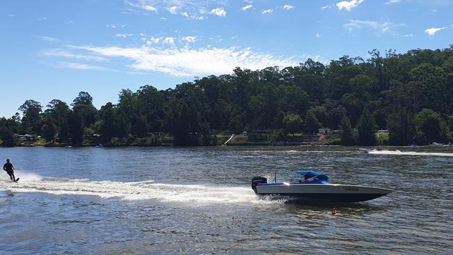 The Hawkesbury River at Sackville is a popular waterskiing spot.